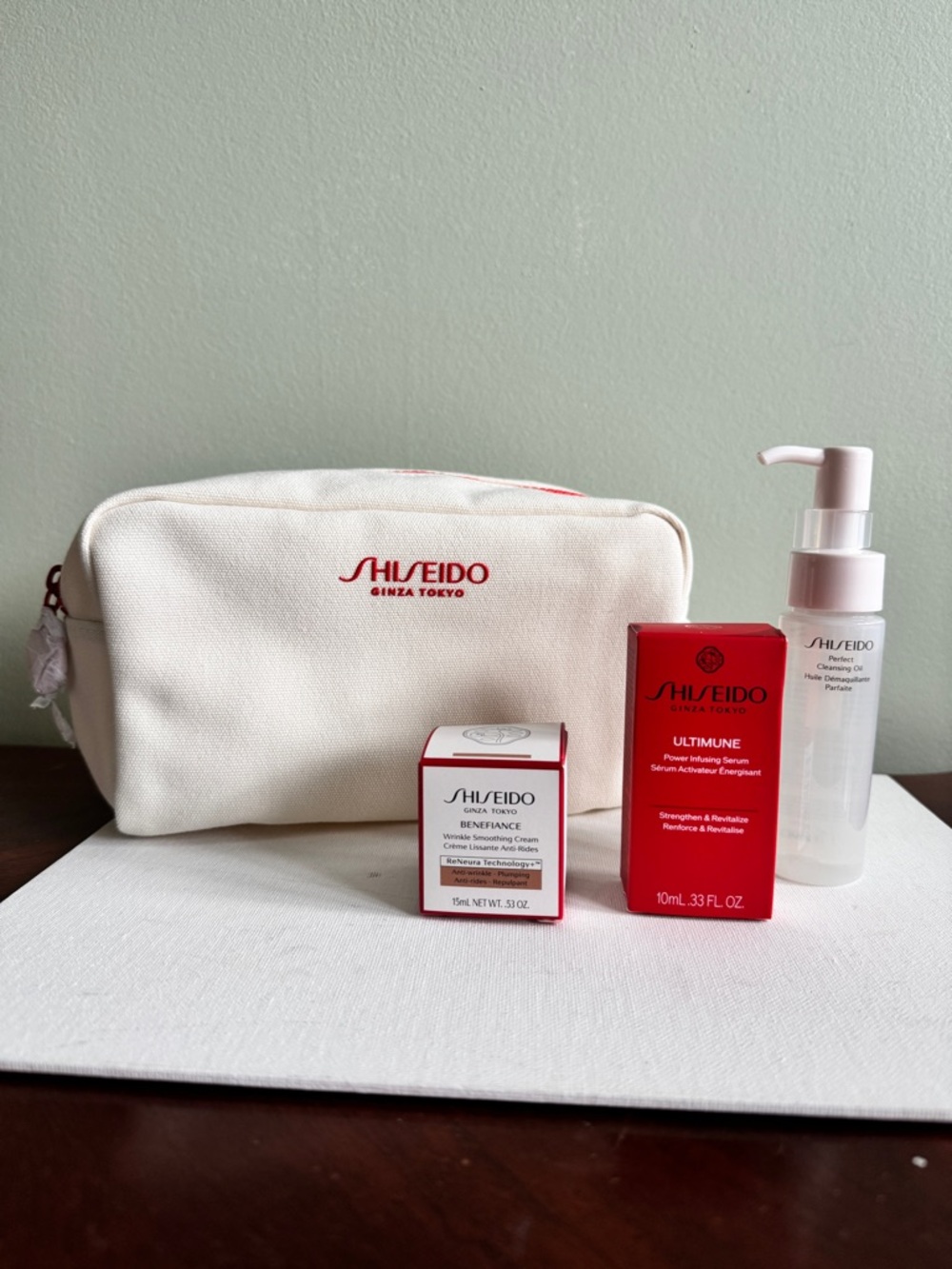 Shiseido White Travel Pouch with skincare set